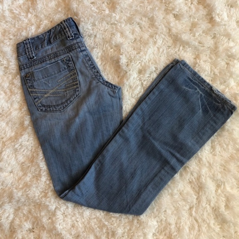 EUC Aeropostale Bootcut Distressed Jeans Sz 1/2R